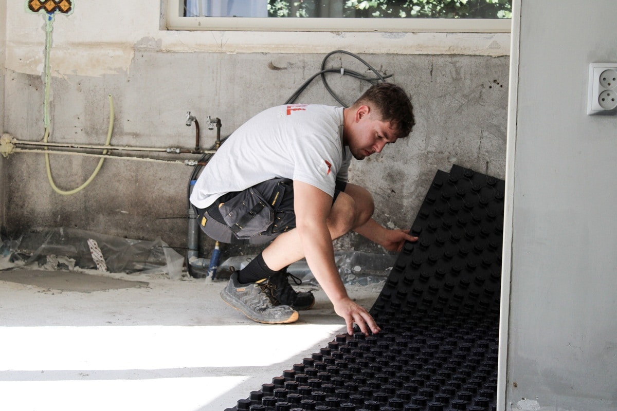 Vloerverwarming met noppenplaten in Woudenberg